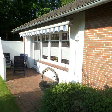 Am Emspark Holiday home Leer